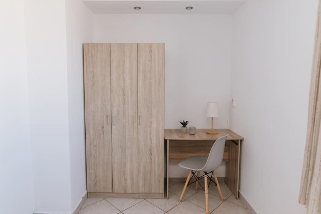 Sunny Apartment For Couples & Friends In Centre Heraklion Exterior foto
