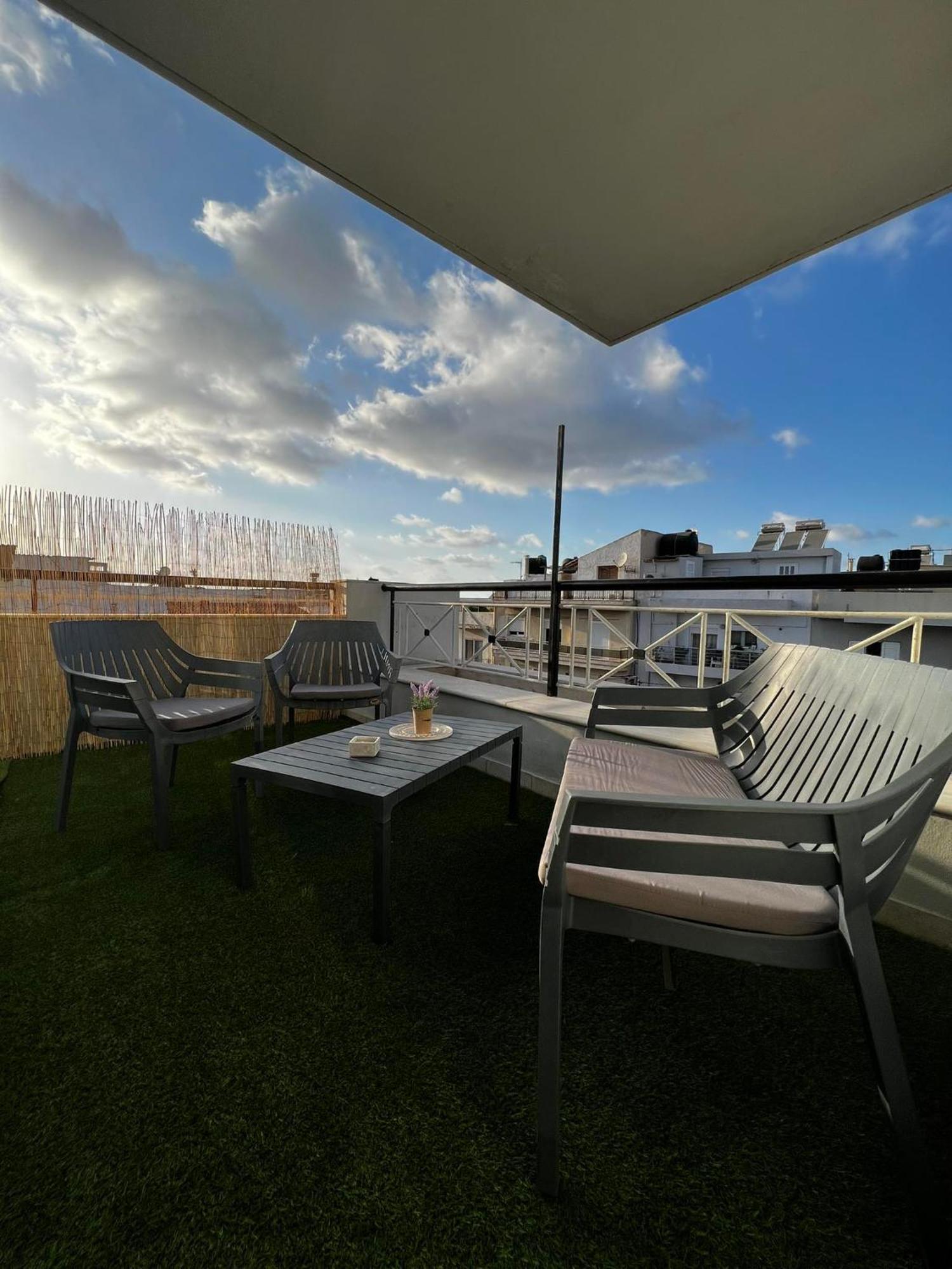 Sunny Apartment For Couples & Friends In Centre Heraklion Exterior foto