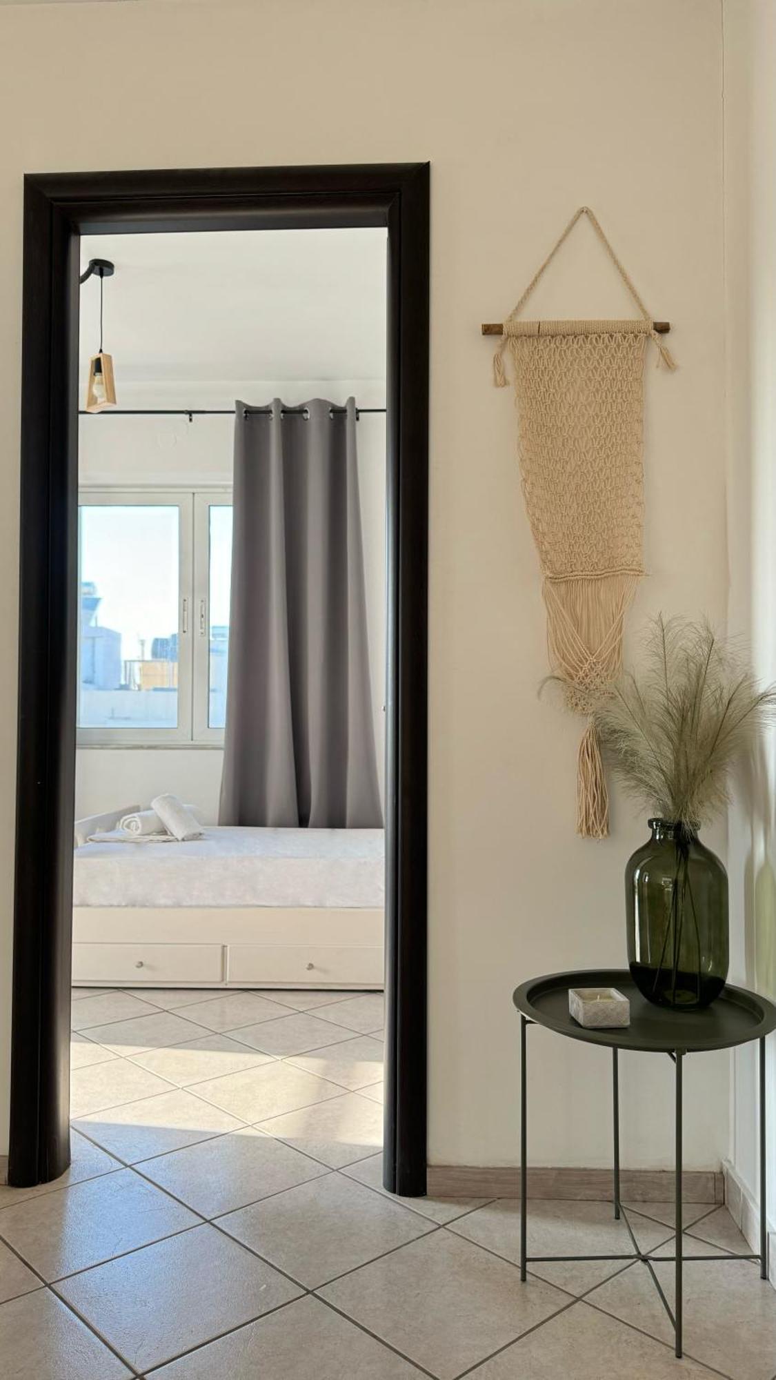 Sunny Apartment For Couples & Friends In Centre Heraklion Exterior foto