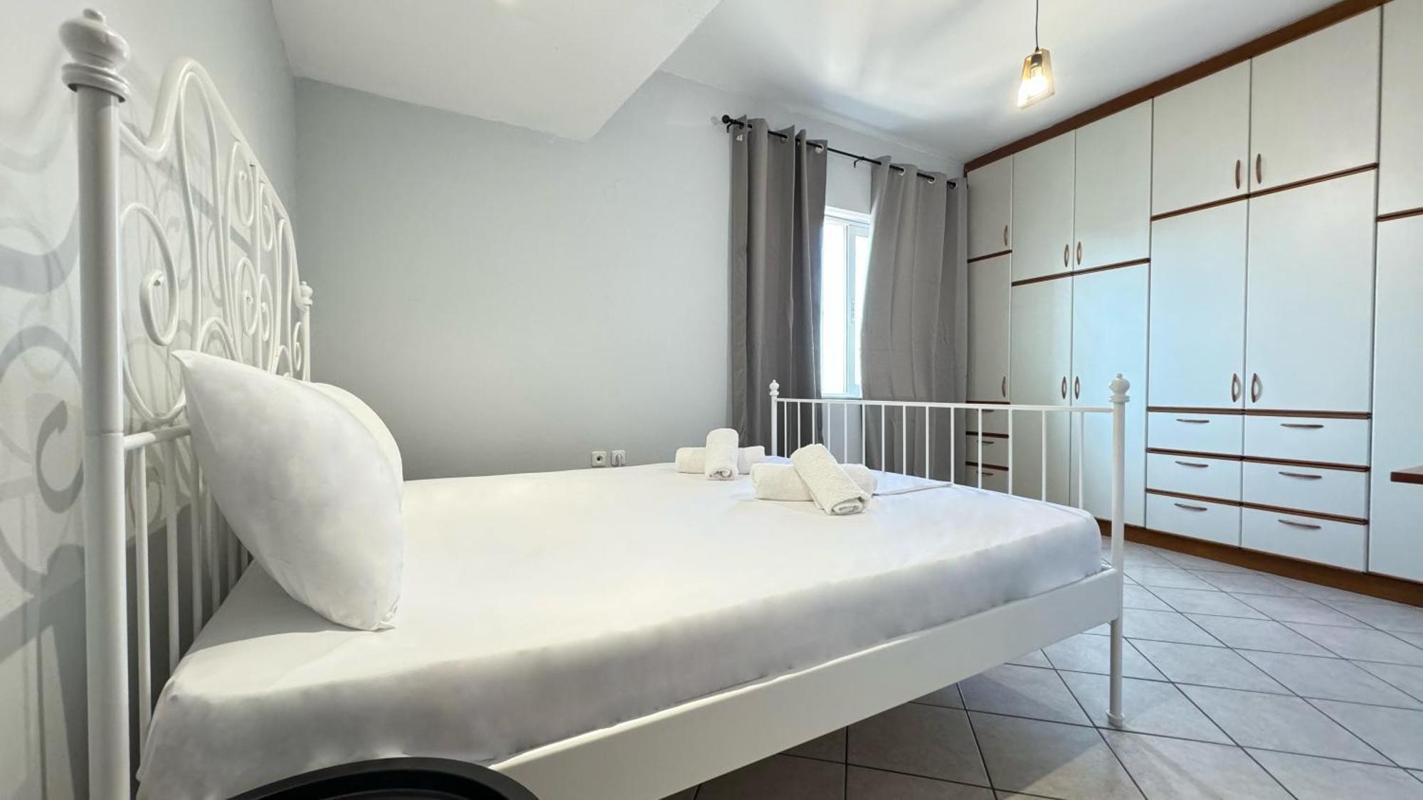 Sunny Apartment For Couples & Friends In Centre Heraklion Exterior foto